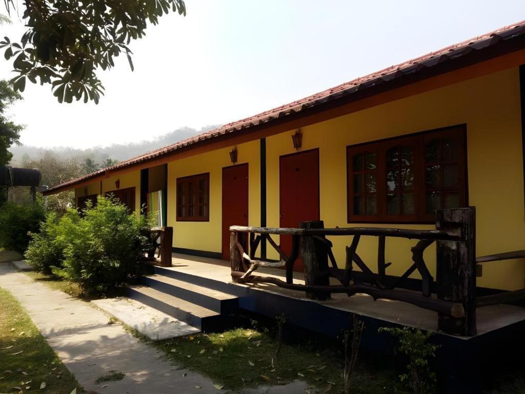 Umphangburiresort Exterior foto